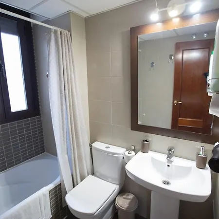 Daire Piso Con Solarium Calahorra Con Solera Parking Privado Gratis