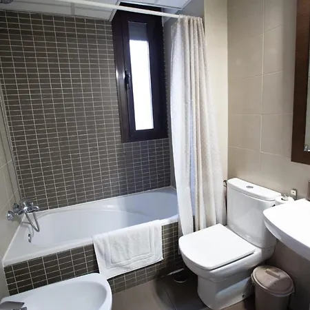 Piso Con Solarium Calahorra Con Solera Parking Privado Gratis 코르도바